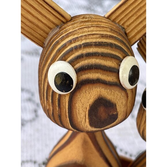 Vintage MCM Carved Wood Hugging Bears Figurine Original tags - Picture 3 of 10